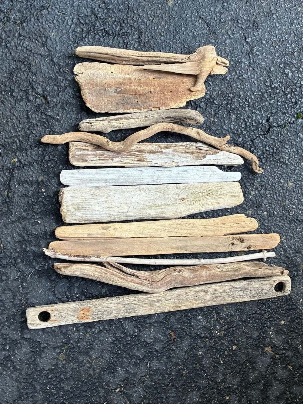 Natural Driftwood Wall Art - Rustic Beige Decorative Planks